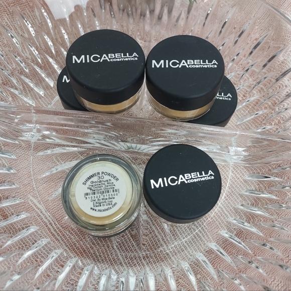 1 New-1 .1oz. MICA Beauty Cosmetics eyeshadow - Picture 2 of 6